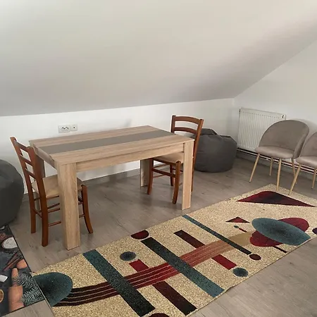 Casa Din Dâmb *